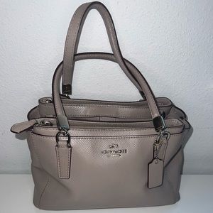 Grey Coach Leather Handbag 👜 M0001CB50
